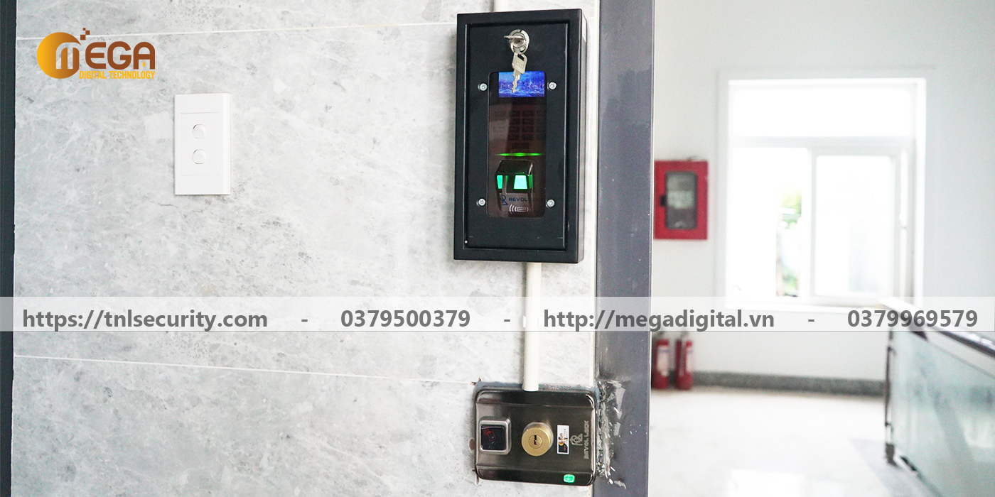 Gioi-thieu-khoa-dien-tu-co-the-lap-dat-cho-nhung-loai-cua-nao?